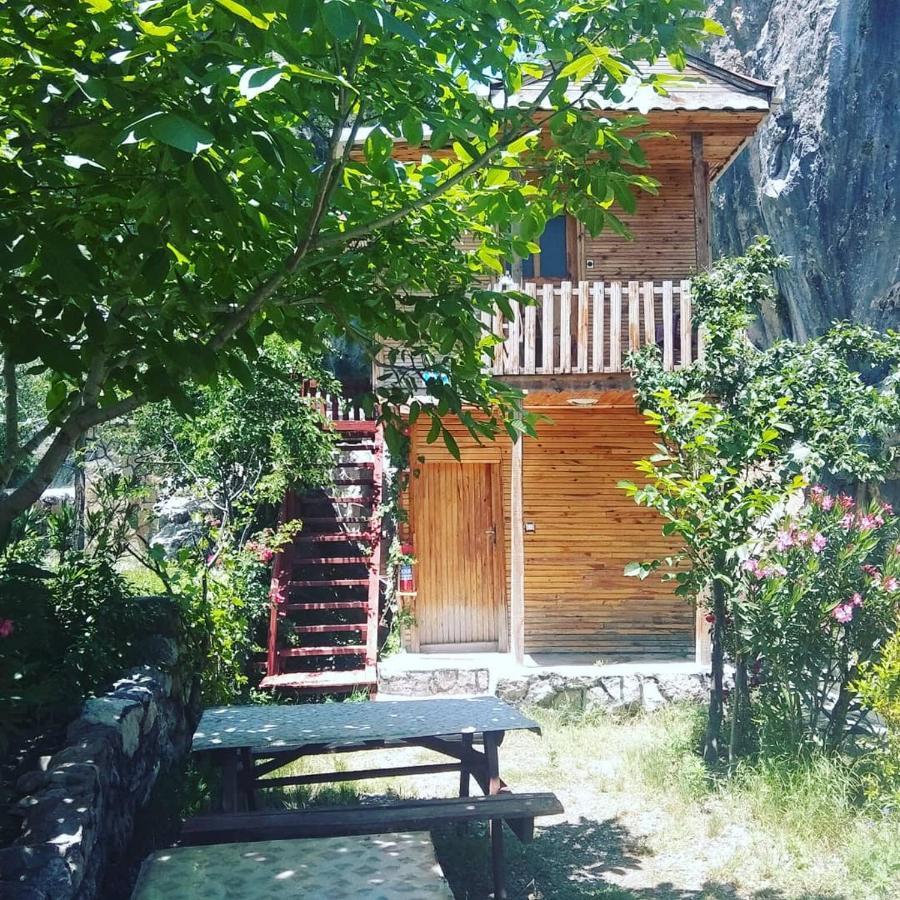 Kapuzbasi Selalesi Bastuerk Dinlenme Tesisleri Hotel Büyükçakır Kültér fotó