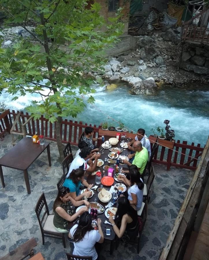 Kapuzbasi Selalesi Bastuerk Dinlenme Tesisleri Hotel Büyükçakır Kültér fotó