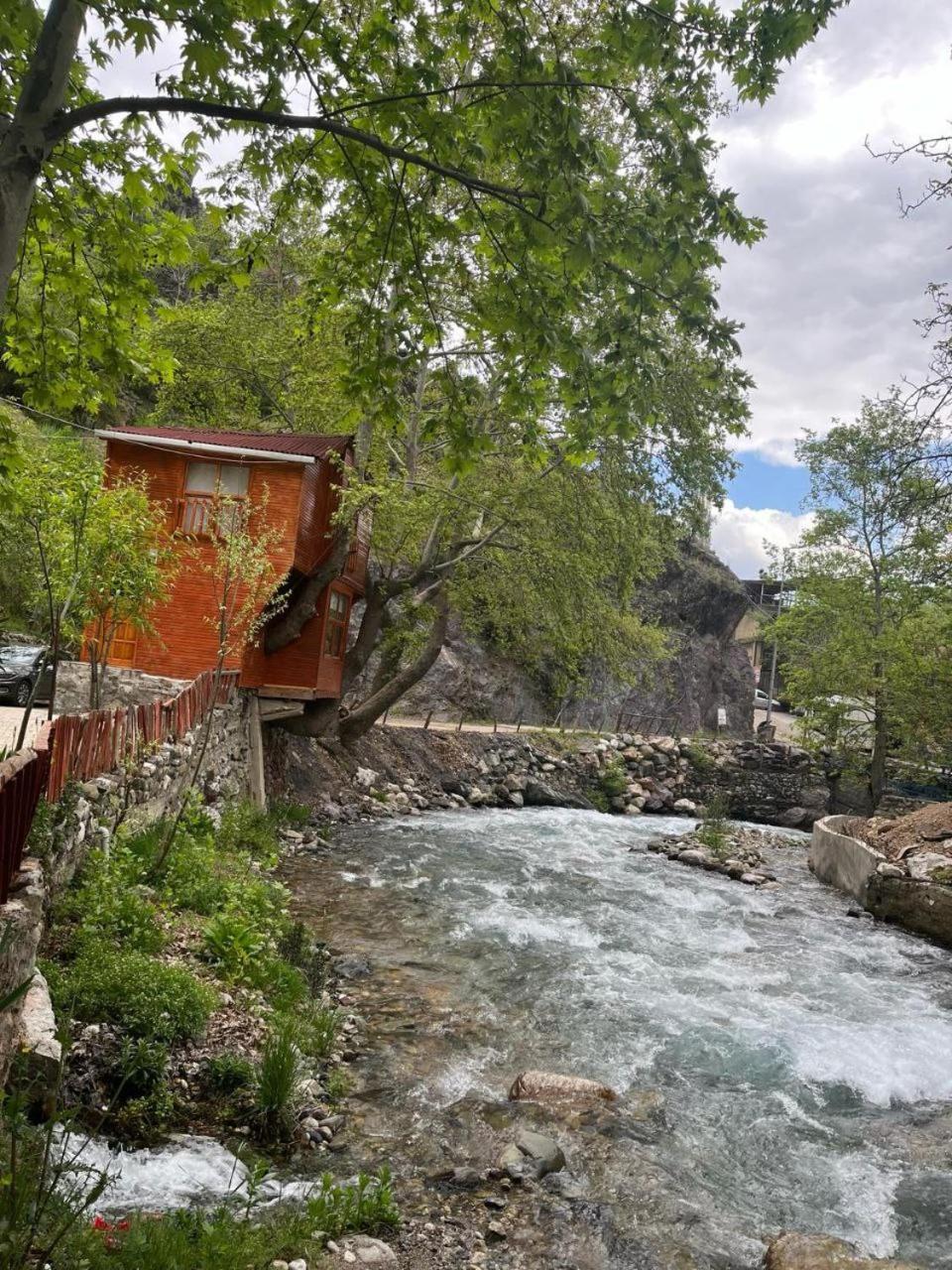 Kapuzbasi Selalesi Bastuerk Dinlenme Tesisleri Hotel Büyükçakır Kültér fotó